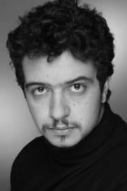 Mustapha Abourachid is Brice, le régisseur