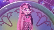 Draculaura Sings 