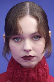 Emma Myers photo 6