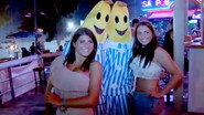 Sun, Sex and Suspicious Parents - Episodio 7: Episodio 7