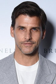 Johannes Huebl photo 1