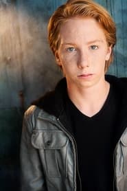 Bodhi Schulz as Troy