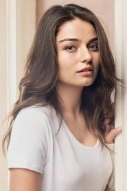 Ayça Ayşin Turan 684x1026