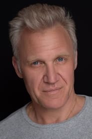 Terry Serpico headshot