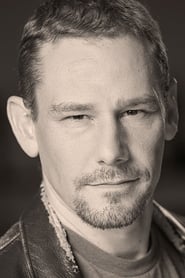 Gavin Hoffman as Leonard Drake