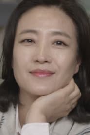 Lee Eun-ju as Praying worshipper