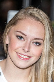 Lisa Zweerman 470x704