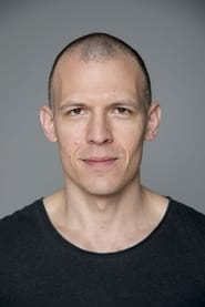 Hannes Meidal as Philippe