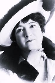 Photo de May Wallace Mrs. Laurel (voice) 