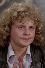 Michael Deeks as Curly