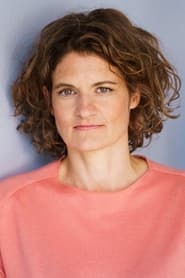 Eli Wasserscheid as Christina White