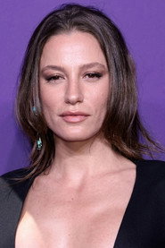 Serenay Sarıkaya 5