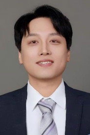 于昀