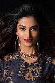 Meenakshi Chaudhary 400x600