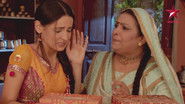 Khushi Is Stunned to Learn About Her First Client