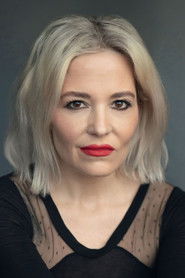 Nadine Leon Gobet is Robyn