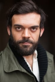 Gonzalo Bouza as Policía