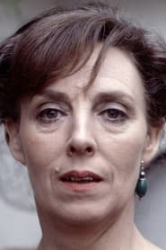 Avril Elgar as Tracey Durham