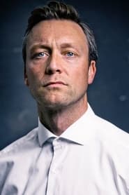 Robin Sondermann as Sven Dörner