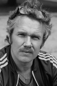 Henrik Kvarnlöt as Police Inspector (uncredited)