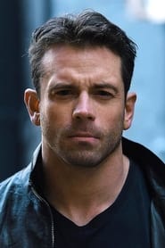 Kevin Kiley Jr. as Alex Riley