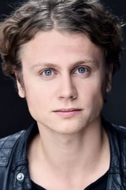 Rafael Gareisen as Marco Scherer