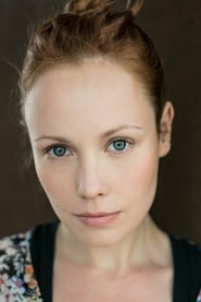 Gabriela Całun as Julia