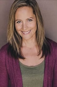 Laurie Okin as Julie