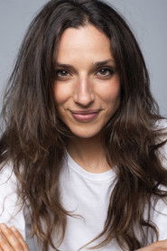 Ángela Van-Begin as Recepcionista