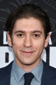 Michael Zegen as Maurizio Fiorello