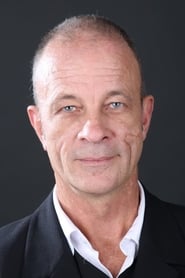 Thomas Anzenhofer as Volker Hütter