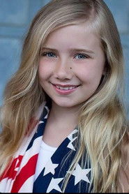 Shae Britt as Middle Daughter