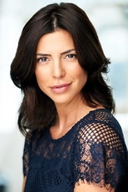 Cindy Sampson as Lisa Braeden