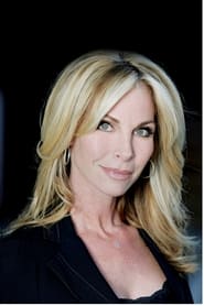 Cindy Ambuehl as Darlene Fisher