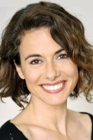 Hélène Mahieu is Gina Carbonara