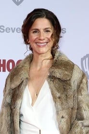 Christina Hecke as Doctor