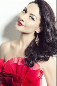 Gabriella Cirillo as Jackie East