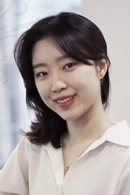 Choi Yun-seol as Makeup Help Woman