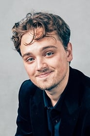 Dean-Charles Chapman as Harry Ward