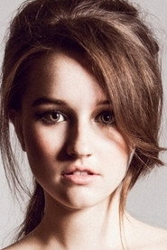 Kaitlyn Dever 300x450