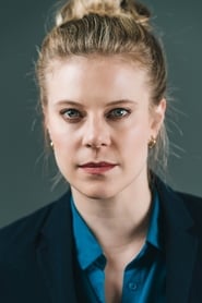 Alexandra Seal as Kate Flynn