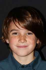 Aiden Lovekamp as Young Bobby Fischer