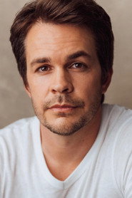 Johnny Simmons