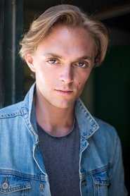 Rafe Soule as Young Arthur