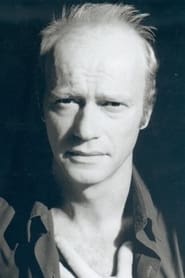 Laurent Grévill is Michel