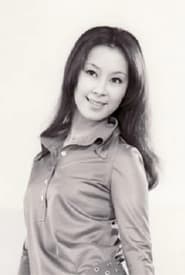 Michiyo Yasuda is Tante Oume