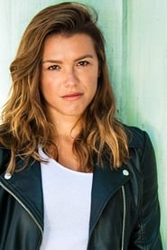 Marie Gibeault as Kaili Amato