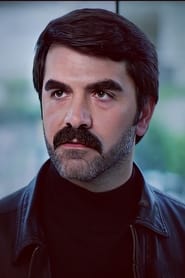 Cüneyt Şen as Hüseyin