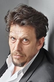 Philippe Résimont as Daniel Kalhenberg