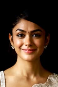 Image Mrunal Thakur